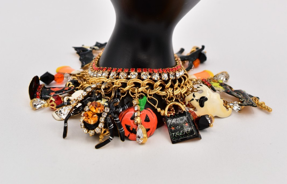 Lunch at The Ritz Halloween Charm Bracelet Bat Cat Ghost Pumpkin Signed Bin2